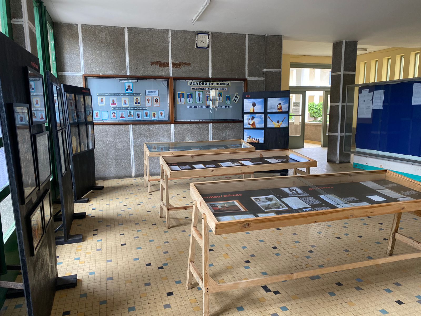 Exposição Fotográfica “Perdido-Achado” na Escola Secundária Francisco ...